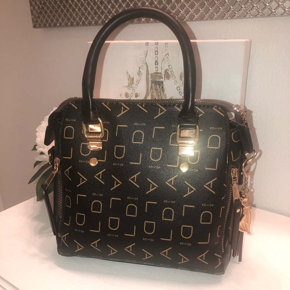 NWOT Aolida Handbag